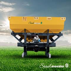 FertilizerSpreader_Soilmaster_2000x2000_web1